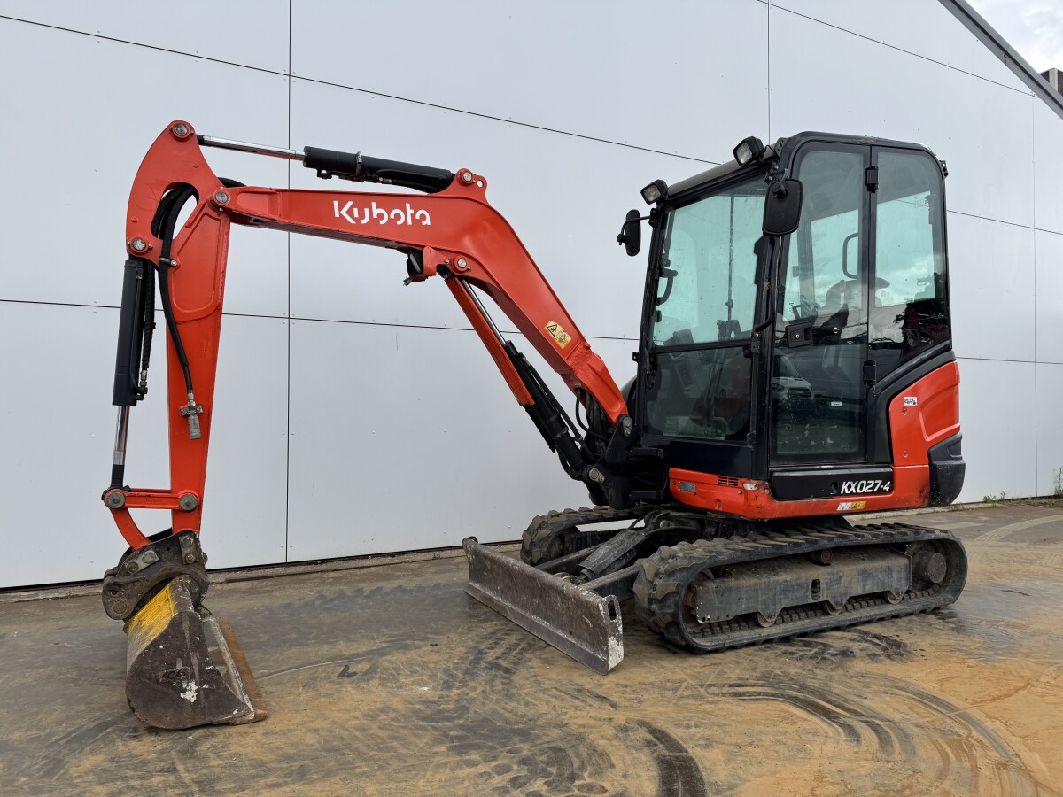 Kubota KX027-4