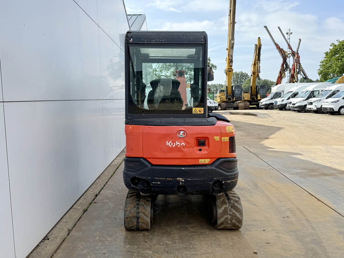 Kubota KX027-4 Lignes de marteau / Attache rapide – Image 25