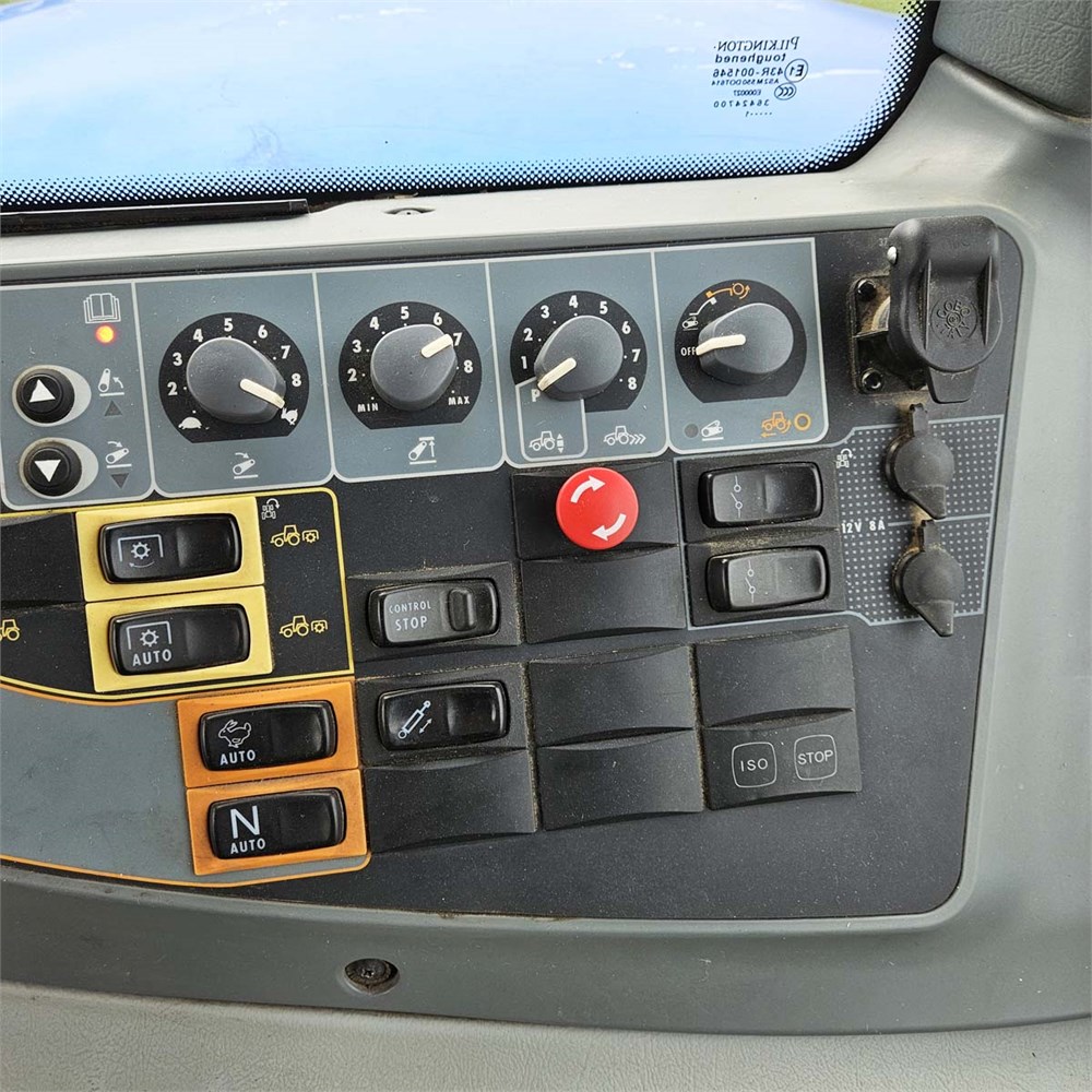 Valtra 202, année 2011 – Image 46