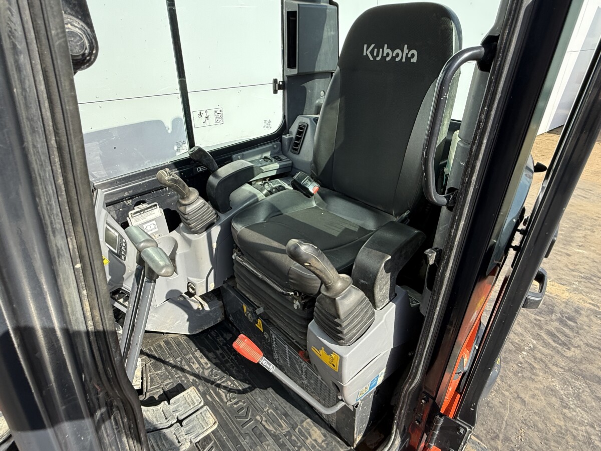 Kubota KX037-4 – Image 16