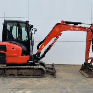 Kubota KX037-4