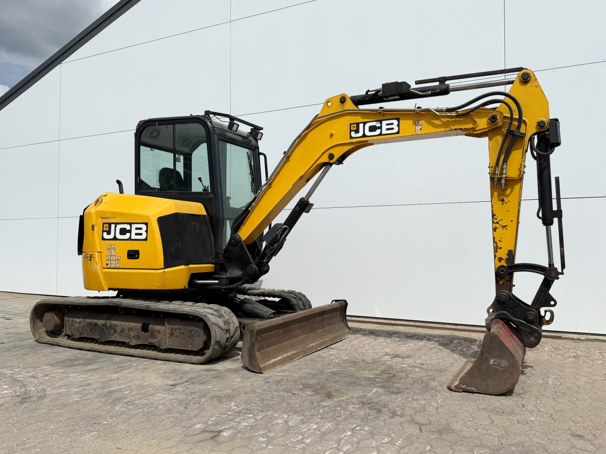 JCB 48Z-1 Hammer Lines / Quick Coupler – Image 8