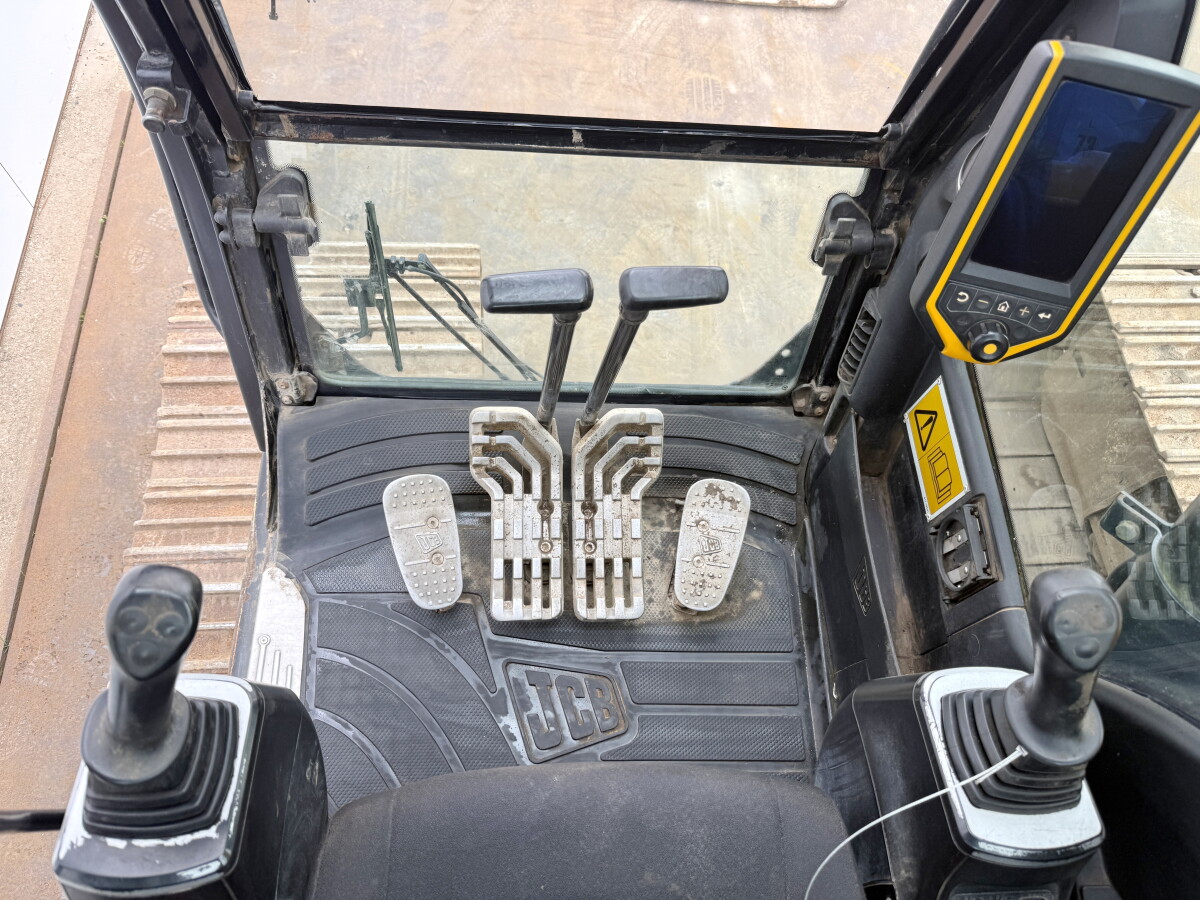 JCB JS220LC Lignes de marteau / Attache rapide / Caméra – Image 9