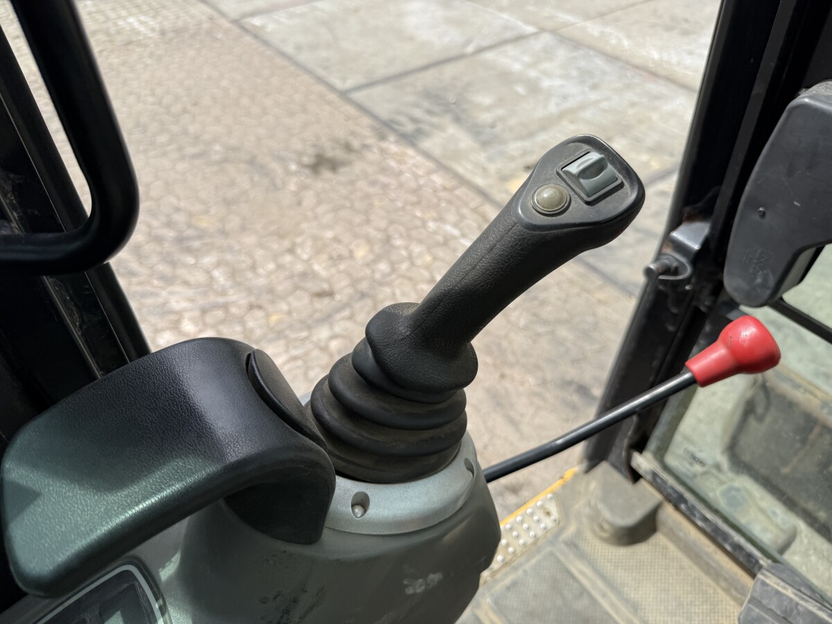 JCB 48Z-1 Hammer Lines / Quick Coupler – Image 10
