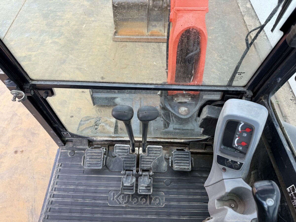 Kubota KX027-4 Lignes de marteau / Attache rapide – Image 20