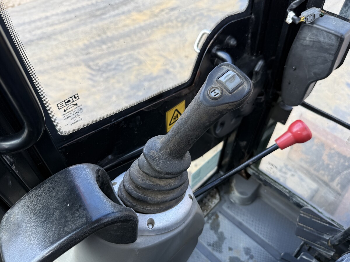 JCB 48Z-1 – Image 10