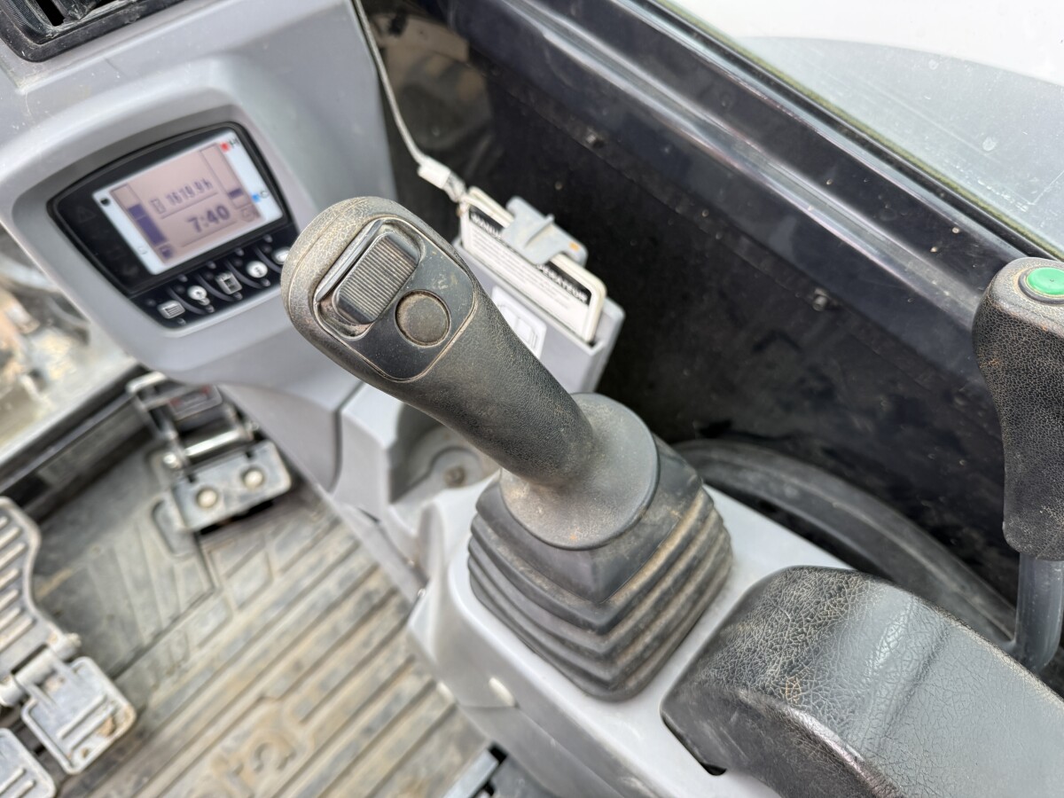 Kubota KX037-4 – Image 17