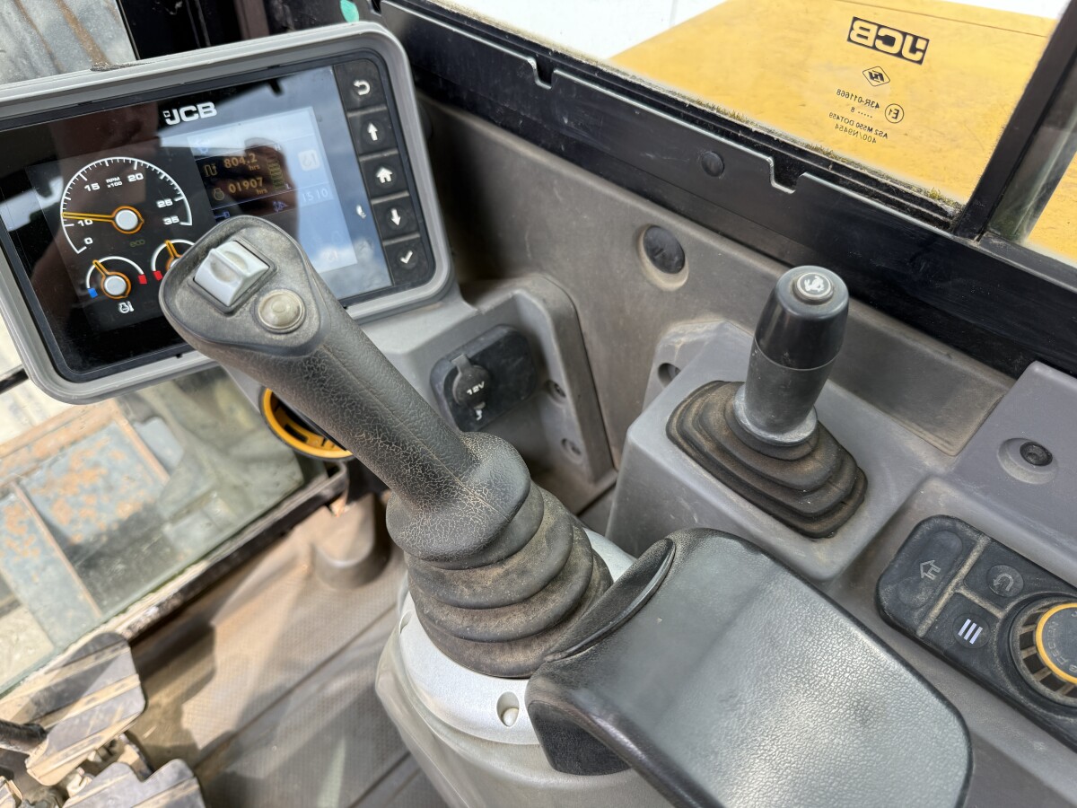 JCB 48Z-1 Hammer Lines / Quick Coupler – Image 11