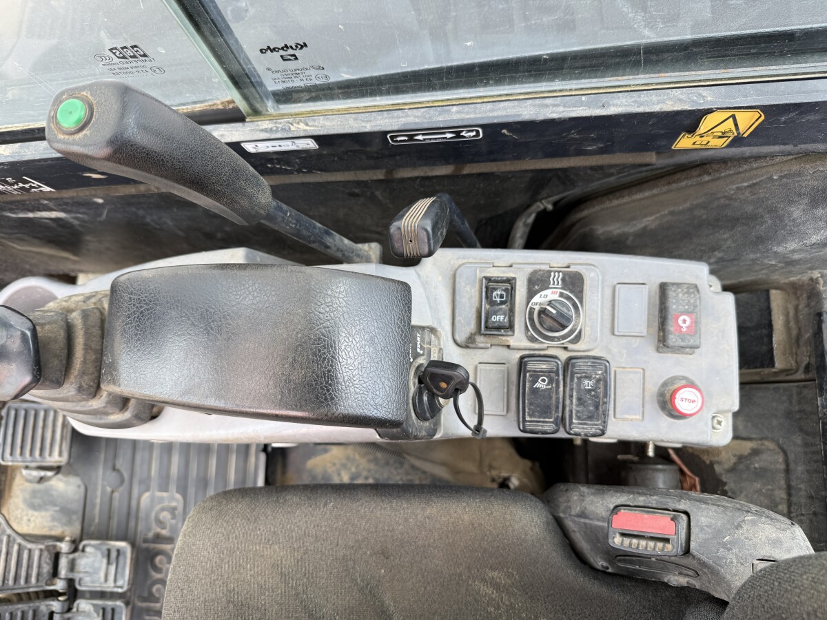 Kubota KX027-4 Lignes de marteau / Attache rapide – Image 19