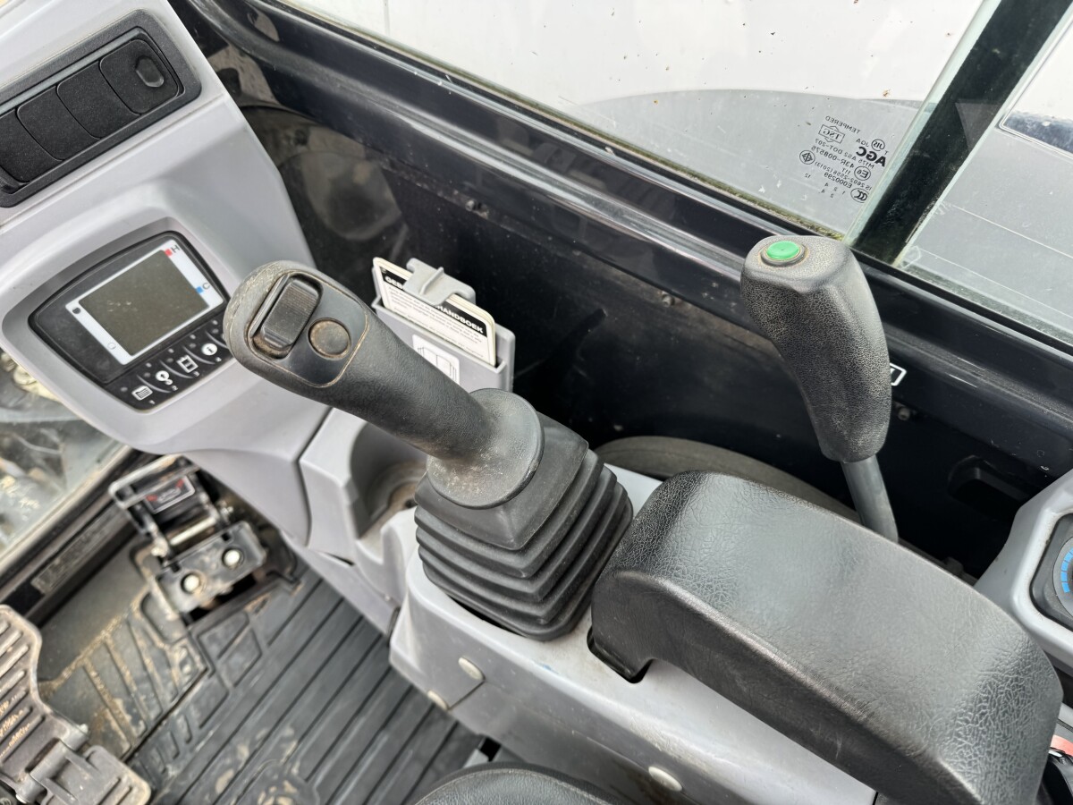 Kubota KX037-4 – Image 18
