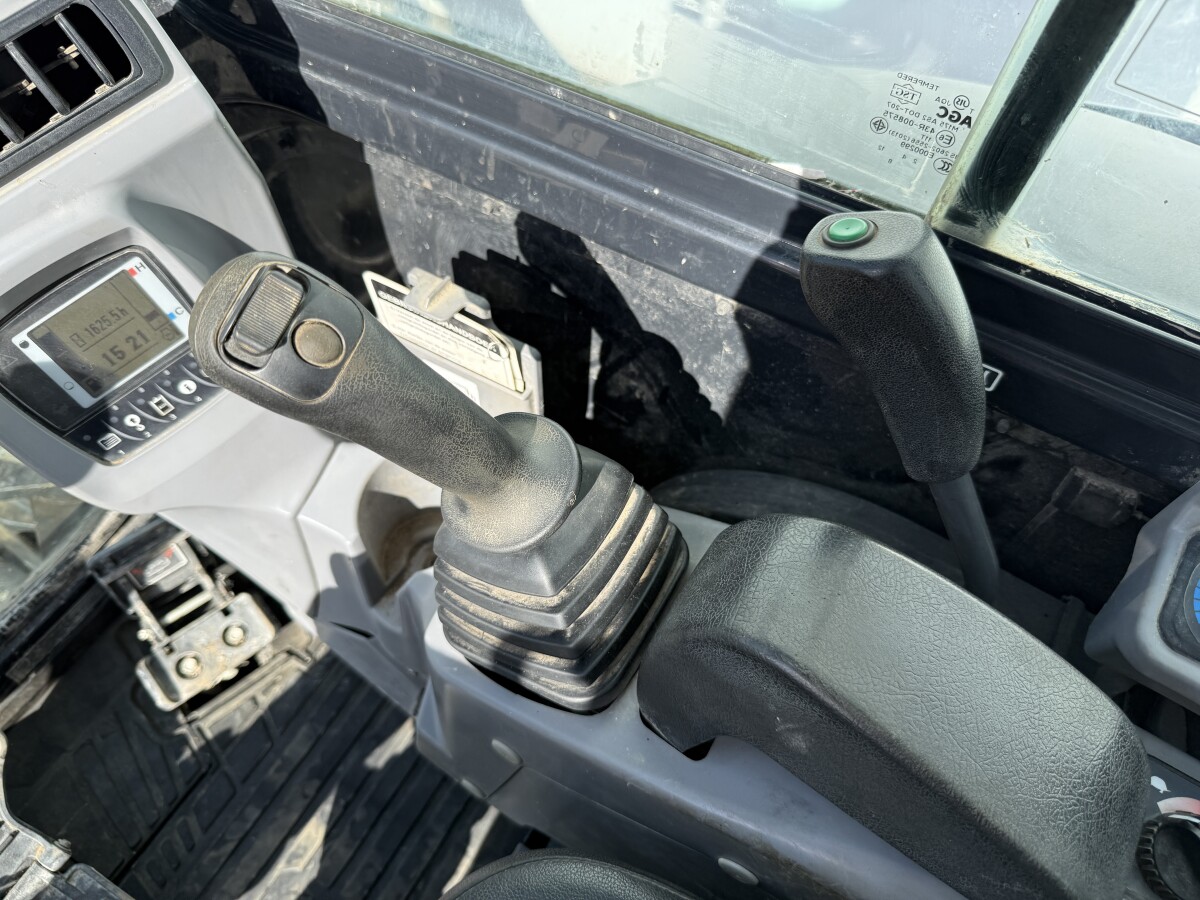 Kubota KX037-4 – Image 17