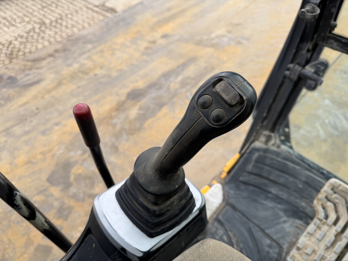 JCB JZ141LC – Image 11