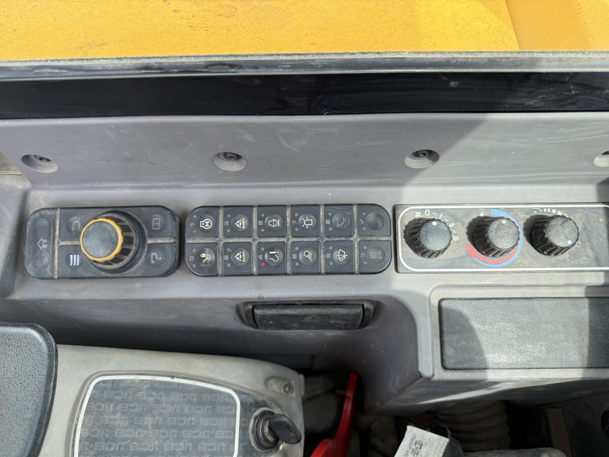 JCB 48Z-1 Hammer Lines / Quick Coupler – Image 12