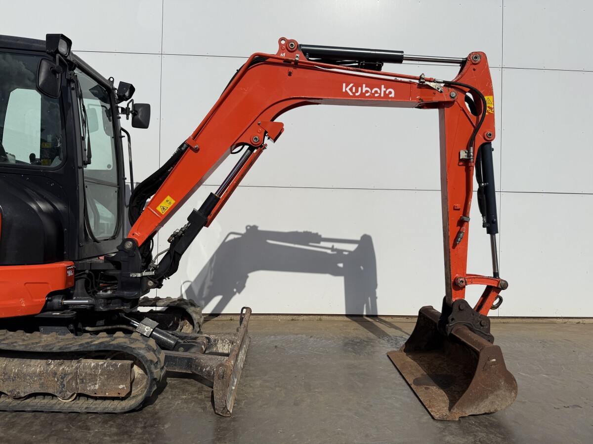 Kubota KX037-4 – Image 11
