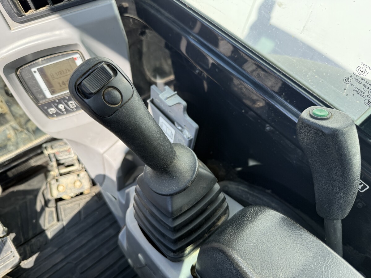 Kubota KX037-4 – Image 17