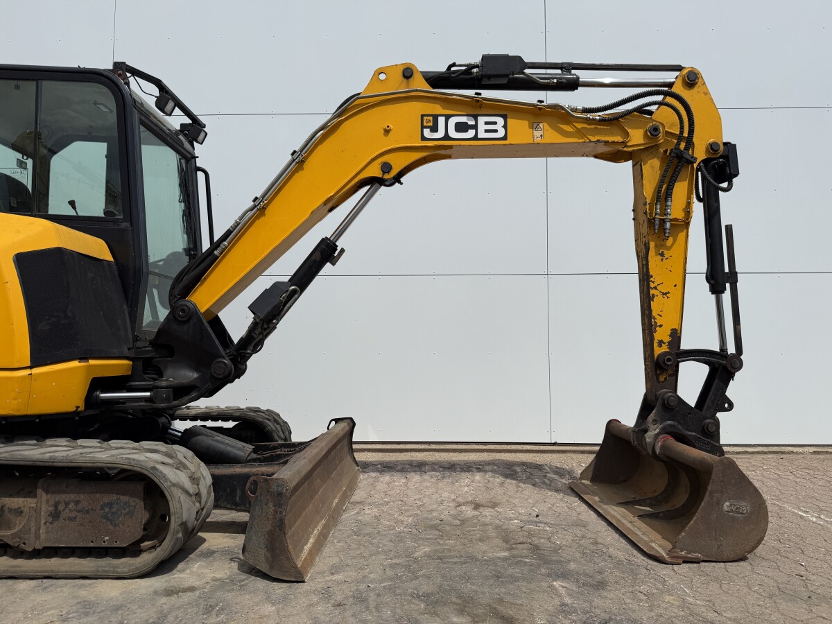 JCB 48Z-1 Hammer Lines / Quick Coupler