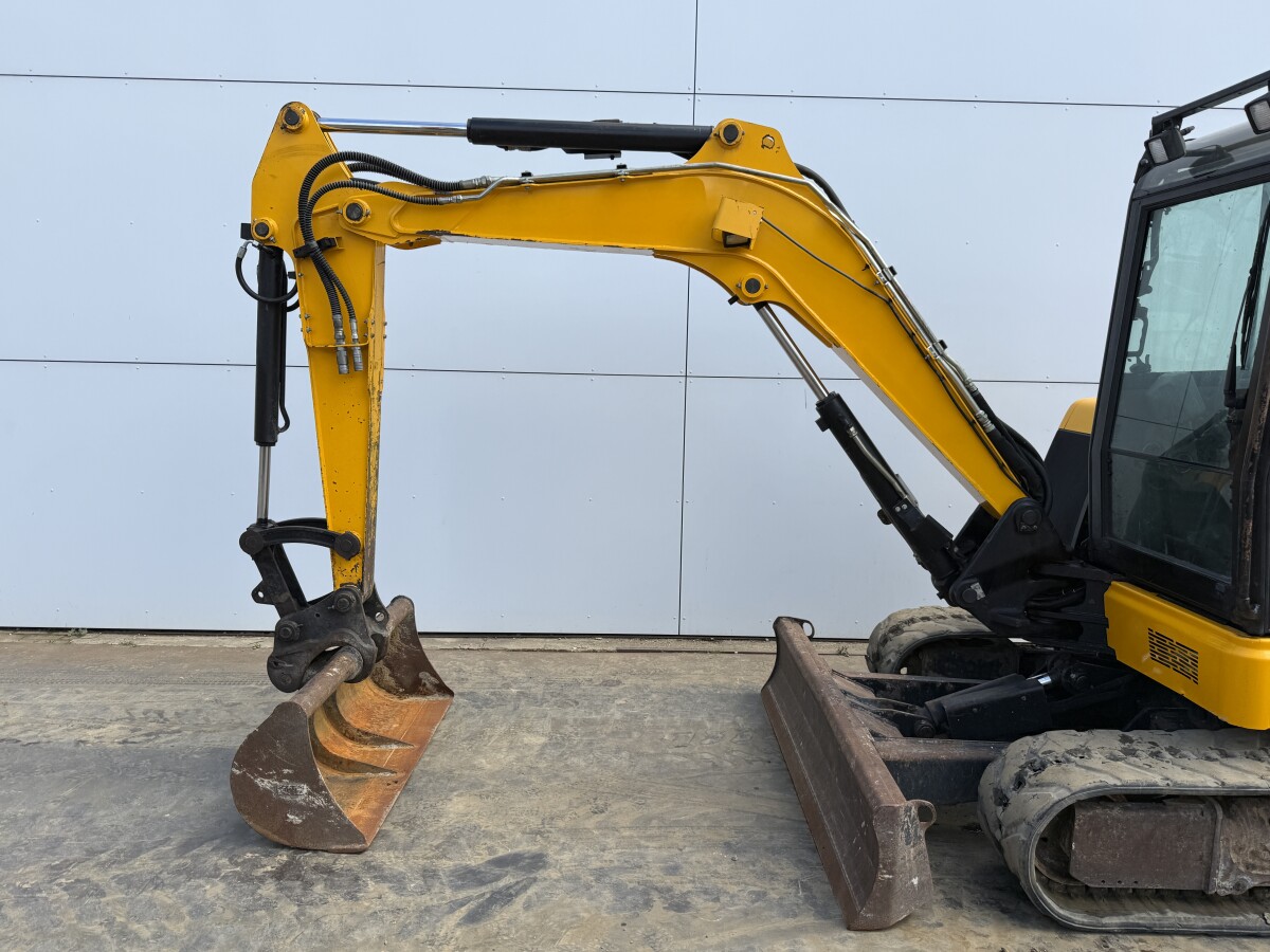 JCB 48Z-1 – Image 15
