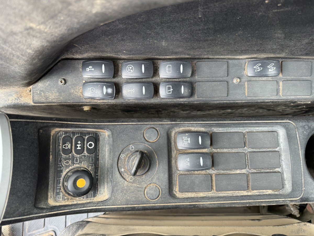 JCB JZ141LC – Image 14