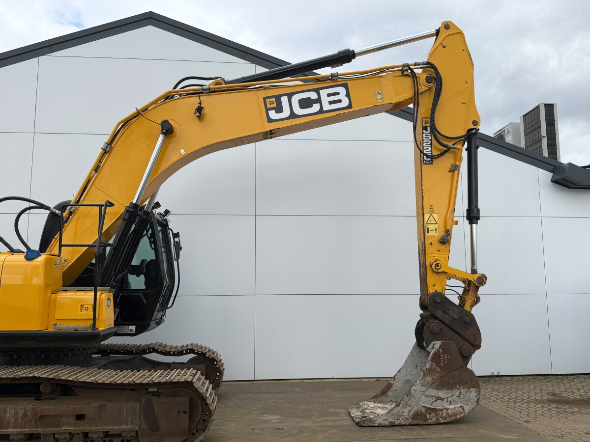 JCB JS220LC Lignes de marteau / Attache rapide / Caméra – Image 17