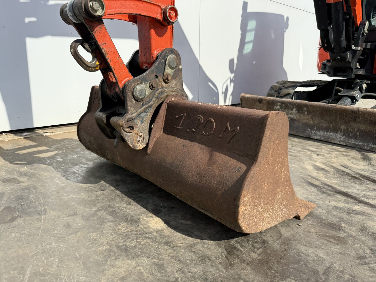 Kubota KX037-4 – Image 8