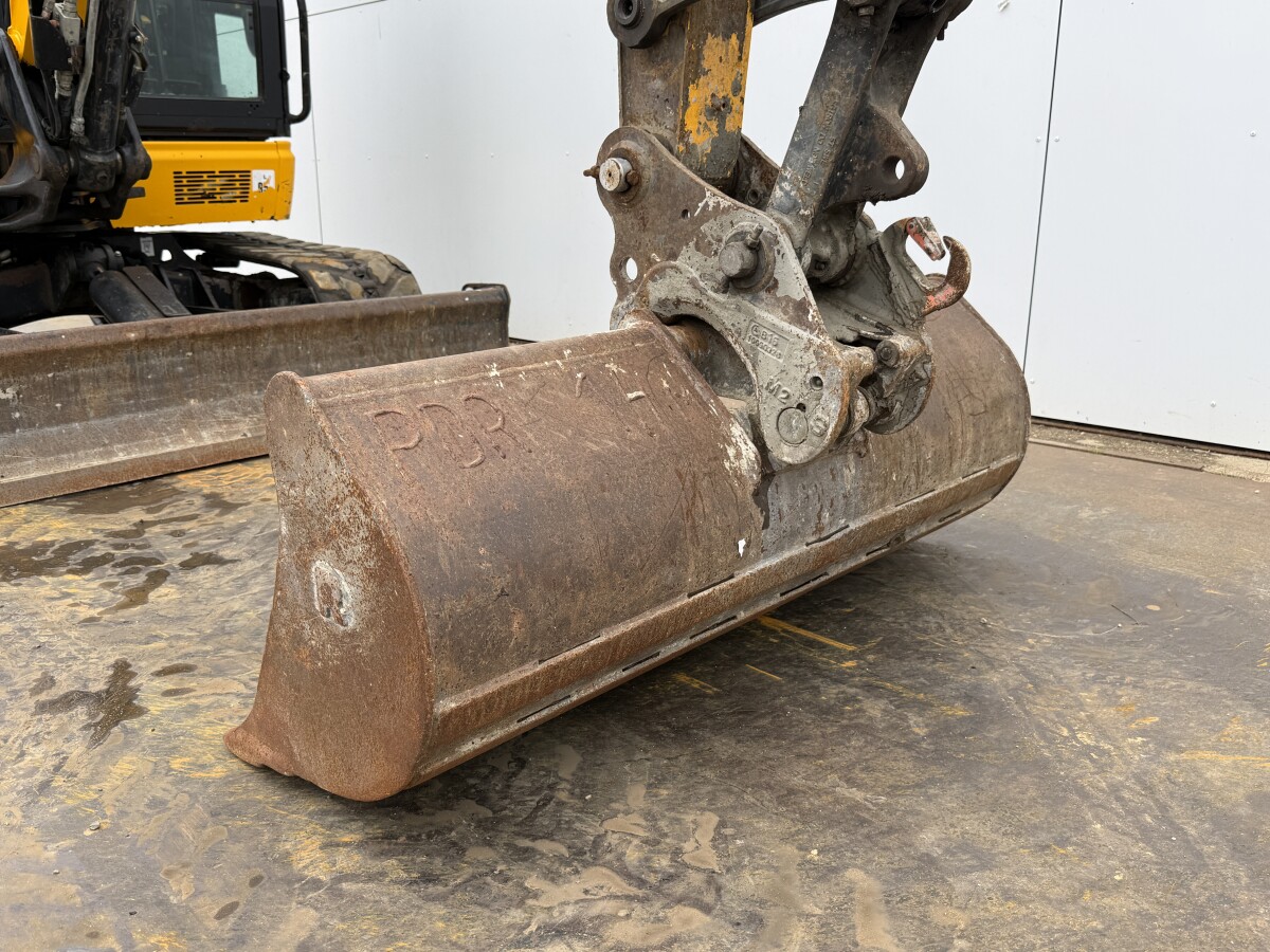 JCB 48Z-1 Lignes de marteau / Attache rapide – Image 16