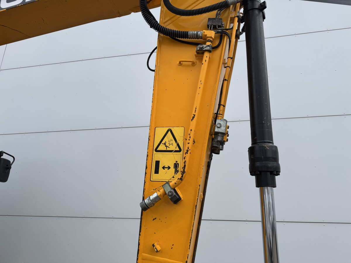 JCB JZ141LC – Image 18