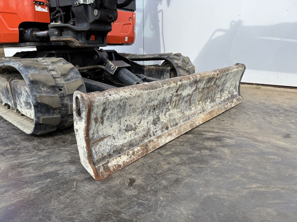 Kubota KX037-4 – Image 10