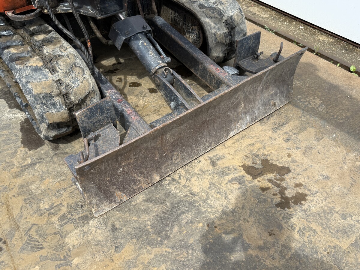 Kubota U17-3 Hydr. Lignes de train de roulement/marteau – Image 7