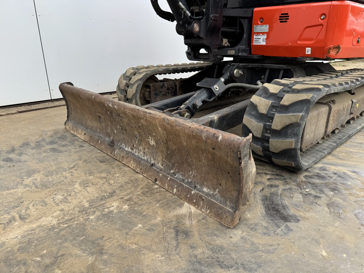 Kubota KX037-4 – Image 9