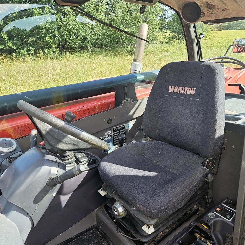 Manitou MT 1135 – 2013 – 11 m – 3 300 h – Moteur Perkins – Image 7