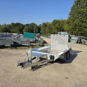 Mini-pelle Martz Bau 3 2700 kg 260 x 150 cm