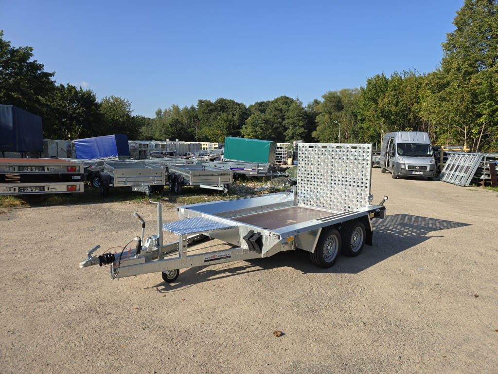 Mini-pelle Martz Bau 3 2700 kg 260 x 150 cm – Image 10