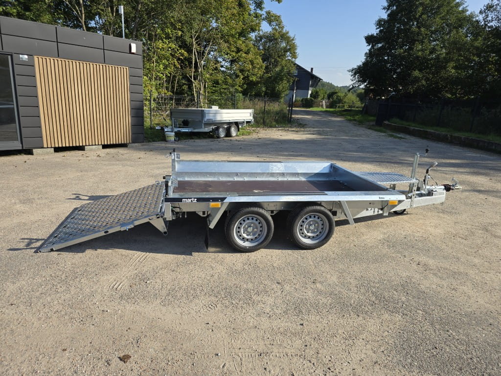 Mini-pelle Martz Bau 3 2700 kg 260 x 150 cm – Image 2