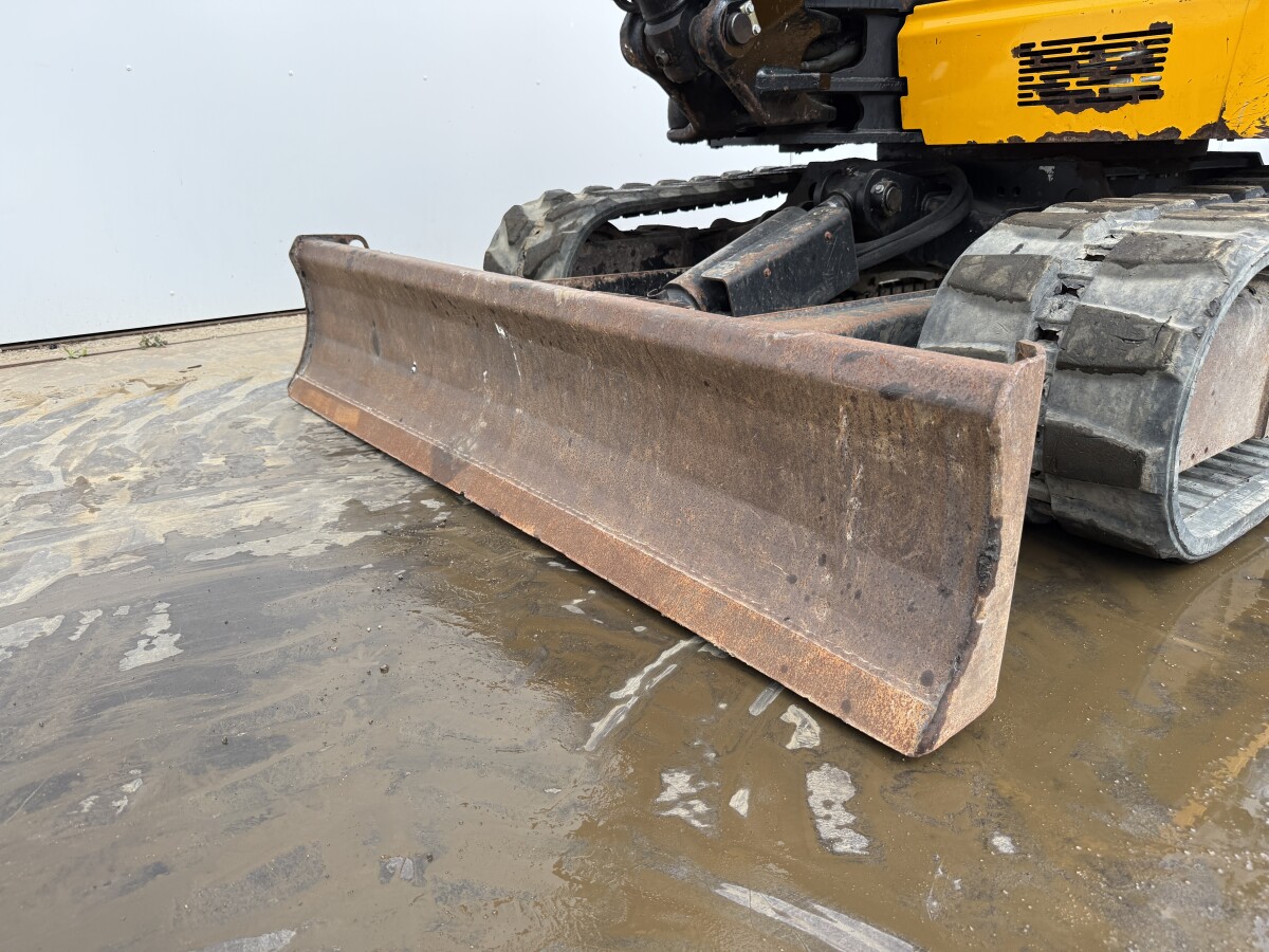 JCB 48Z-1 Hammer Lines / Quick Coupler – Image 21