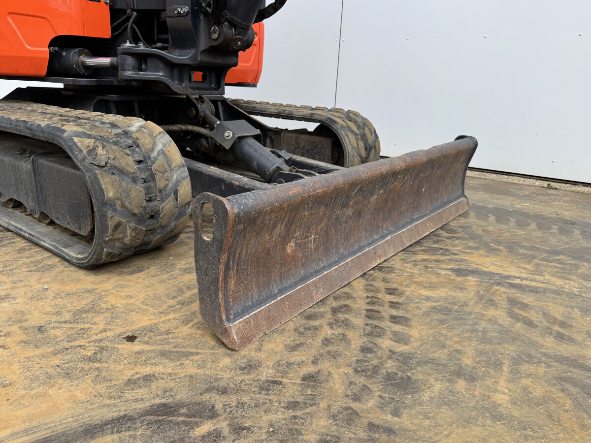 Kubota KX037-4 – Image 11