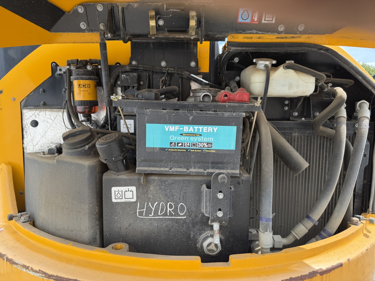 JCB 48Z-1 Hammer Lines / Quick Coupler – Image 25