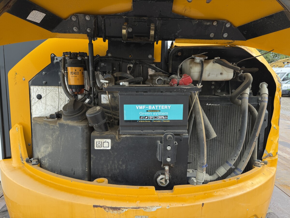 JCB 48Z-1 Hammer Lines / Quick Coupler – Image 25