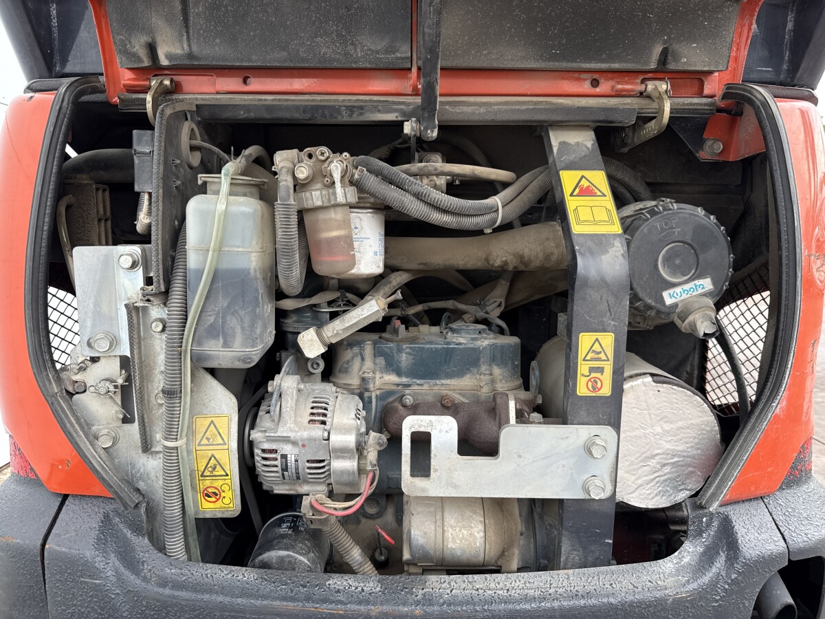 Kubota KX016-4 – Image 4