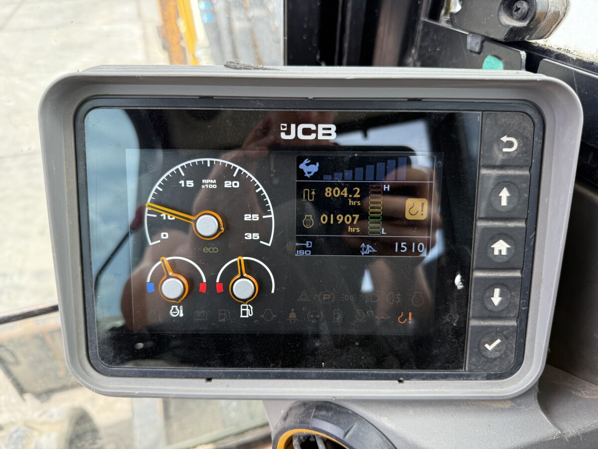 JCB 48Z-1 Hammer Lines / Quick Coupler – Image 27