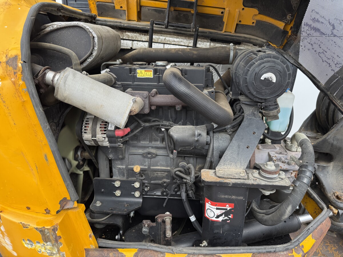 JCB 48Z-1 Hammer Lines / Quick Coupler – Image 27
