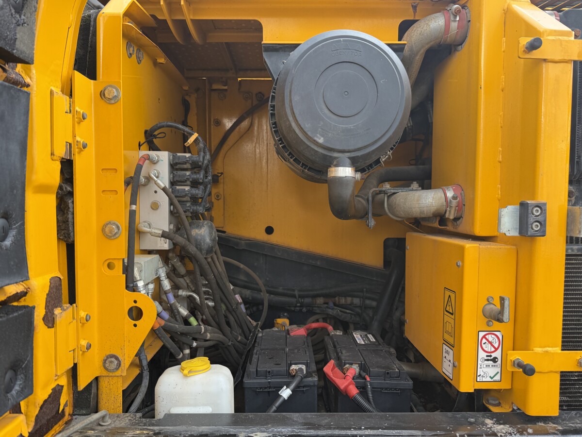 JCB JS220LC Lignes de marteau / Attache rapide / Caméra – Image 29