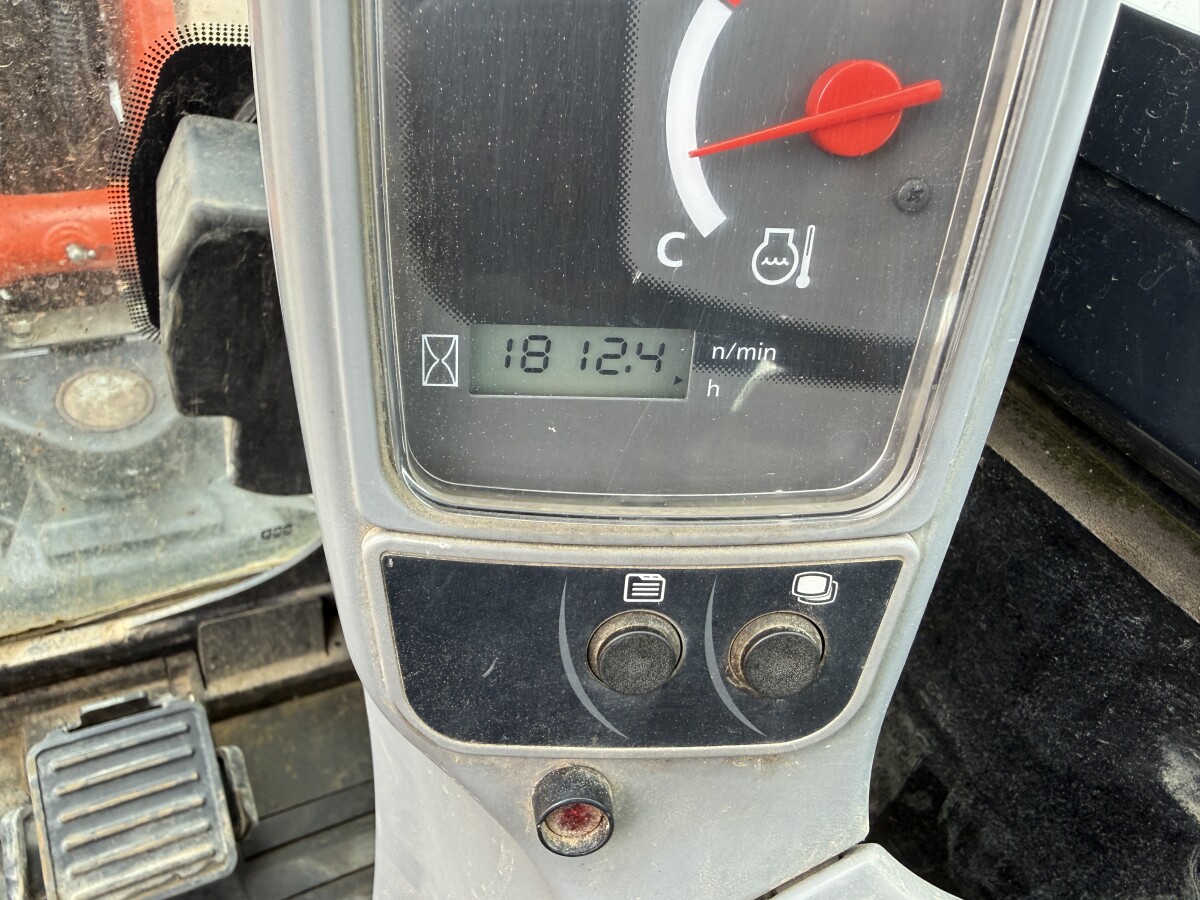 Kubota KX027-4 Lignes de marteau / Attache rapide – Image 2