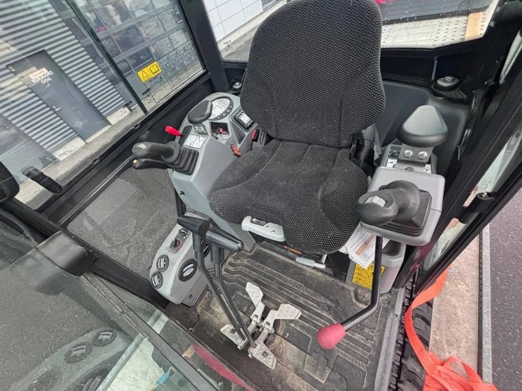 Bobcat E20Z avec seulement 113 heures de fonctionnement – Image 6