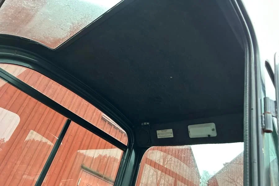 Bobcat E16 avec 4 godets – Image 22