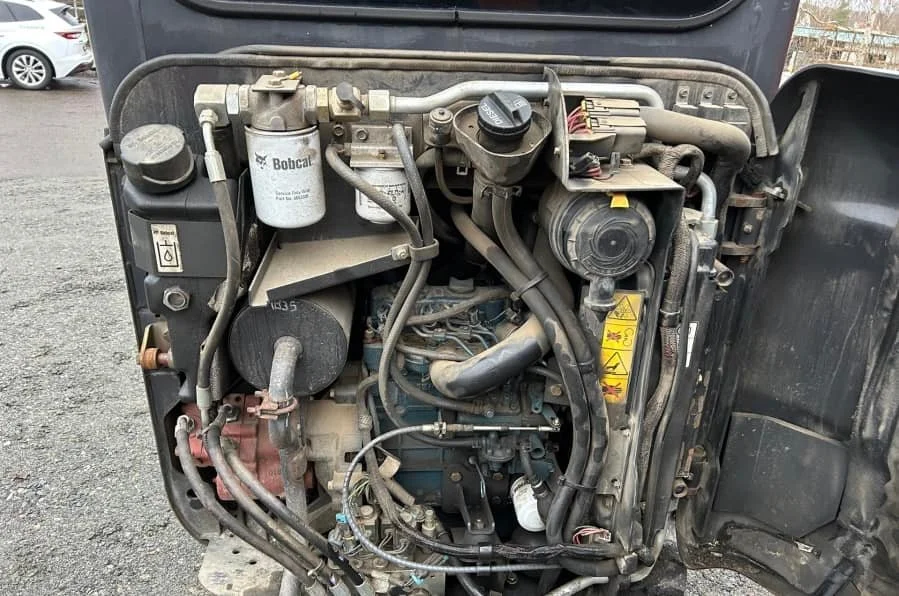 Bobcat E16 avec 4 godets – Image 17