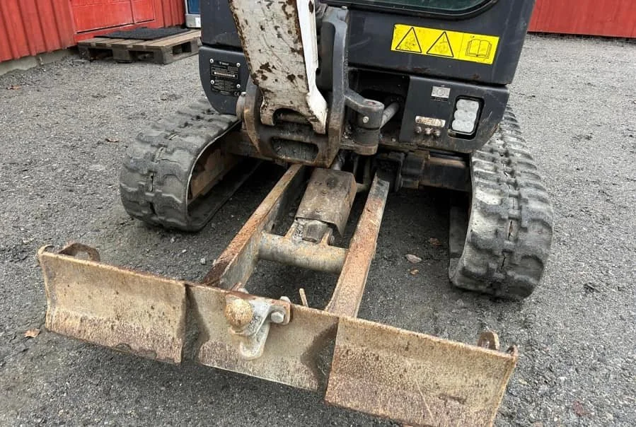 Bobcat E16 avec 4 godets – Image 13