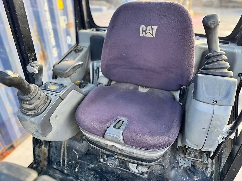 Caterpillar 302.4D – Image 5