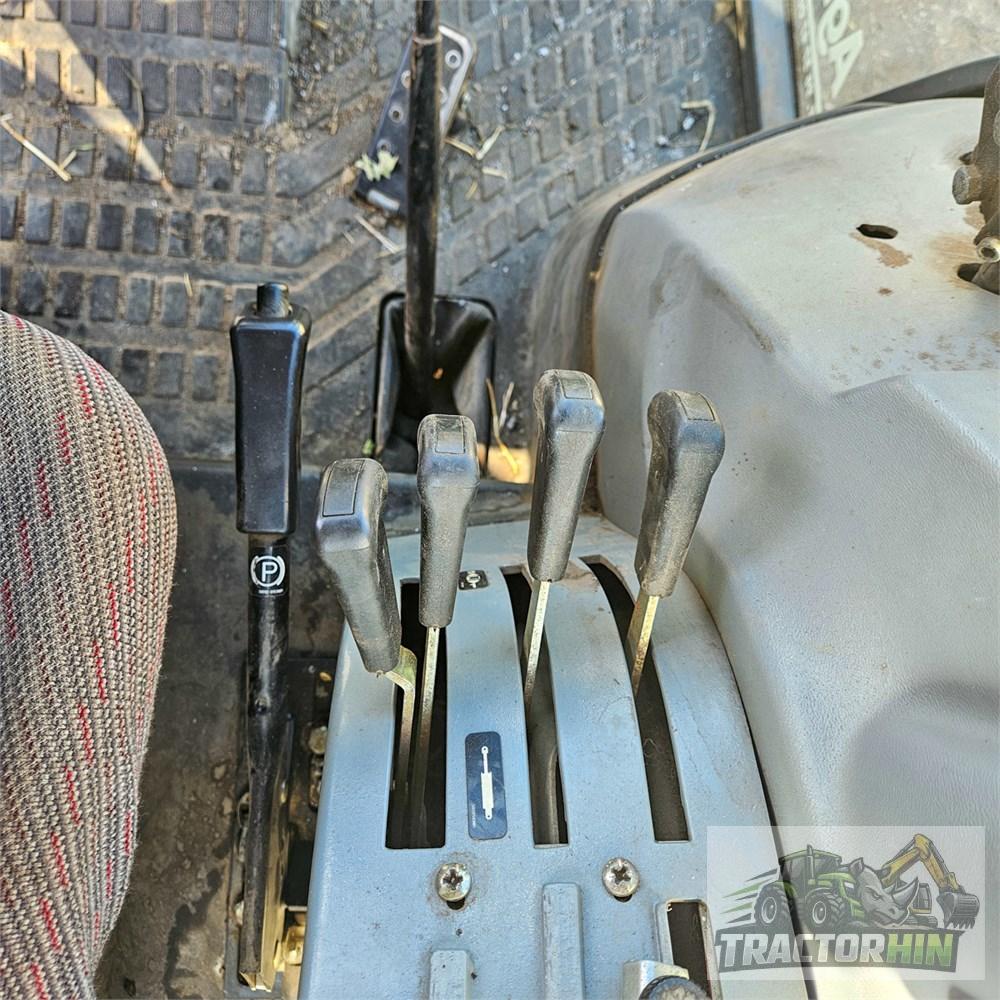 Massey Ferguson 4270 - 3,9 tonnes - Chargeur frontal Veto FX5960, année 2000 – Image 31