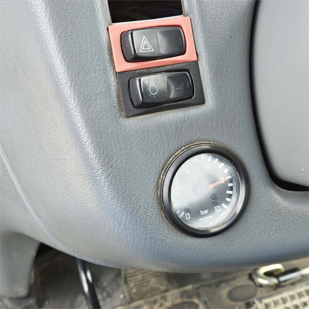 Valtra 202, année 2011 – Image 45
