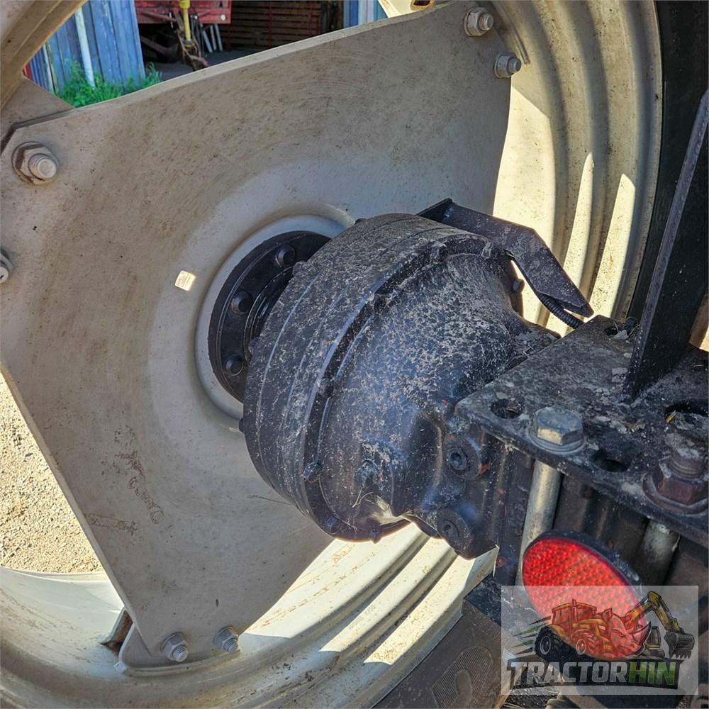 Massey Ferguson 4270 - 3,9 tonnes - Chargeur frontal Veto FX5960, année 2000 – Image 4